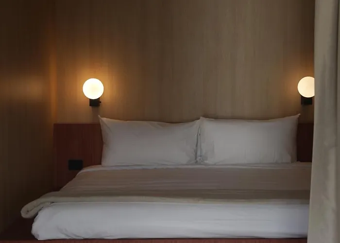 Park Life Lamartine Aparthotel 4*
