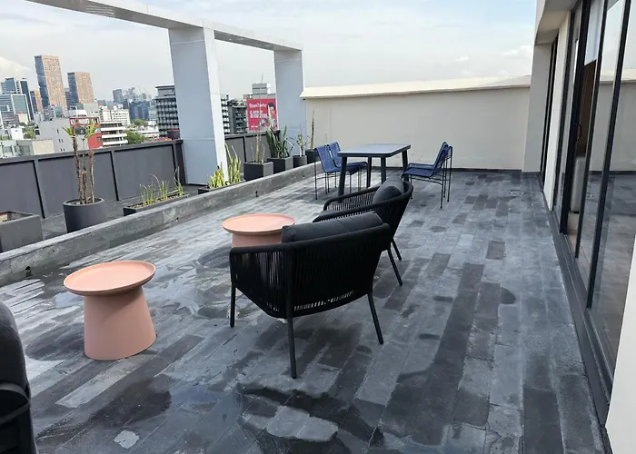 Park Life Lamartine Aparthotel 4*
