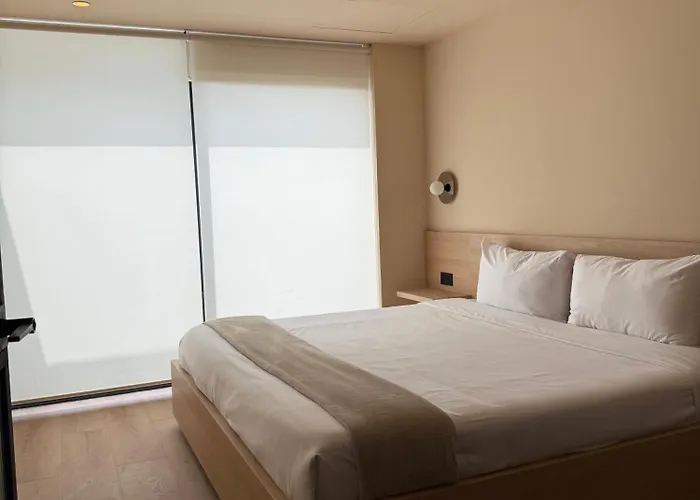 Park Life Lamartine Aparthotel 4*